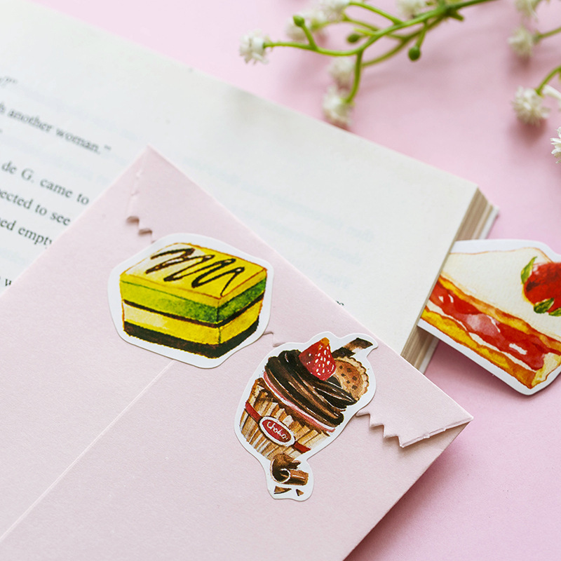 Sweetheart cake shaped stickers in cute design